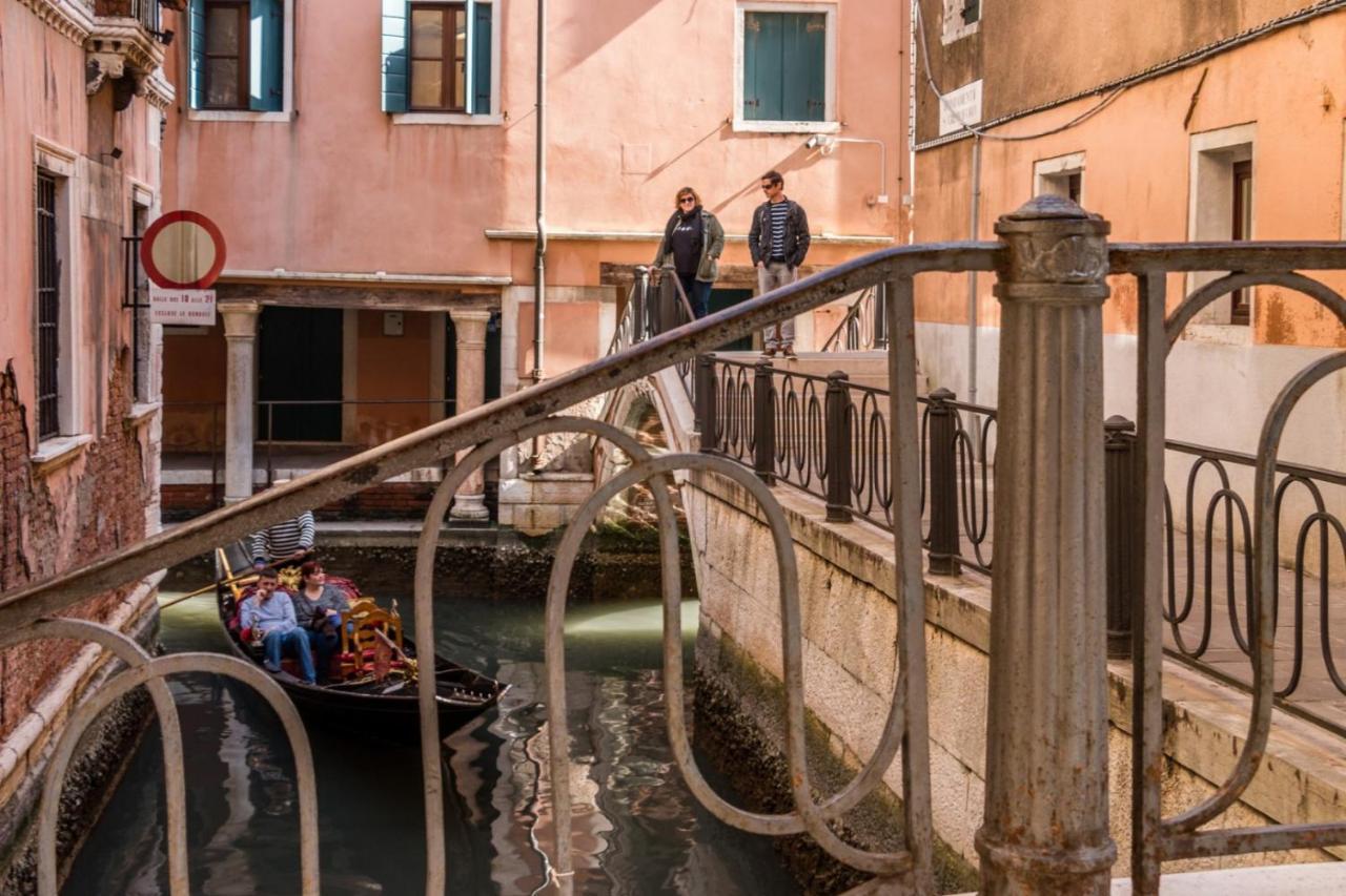 Fenice Backstage Over Canal Wenecja Zewnętrze zdjęcie